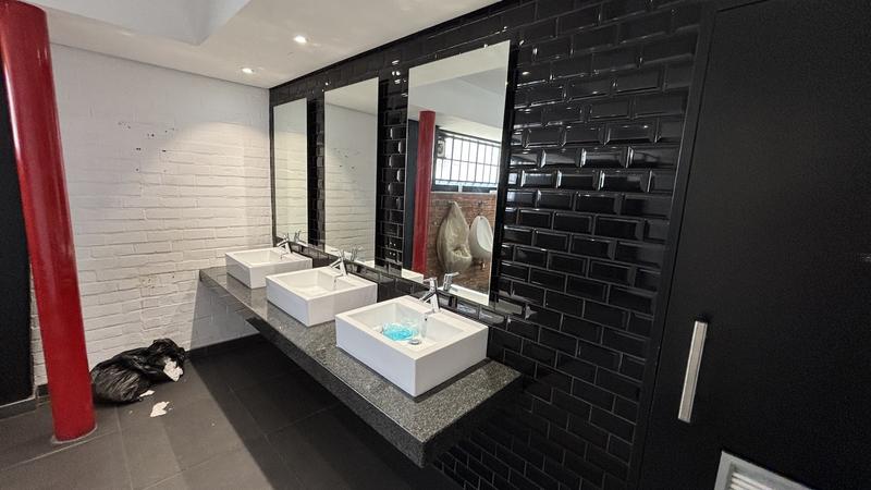 To Let commercial Property for Rent in Woodstock Western Cape